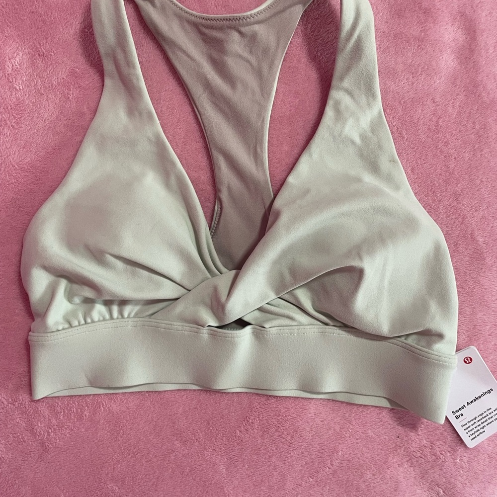 Lululemon Green sweet awakenings bra